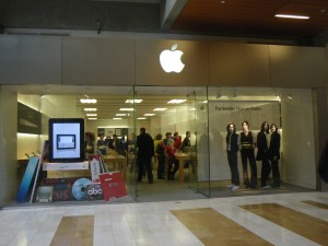 Apple store at Bellevue Mall, Bellevue WA